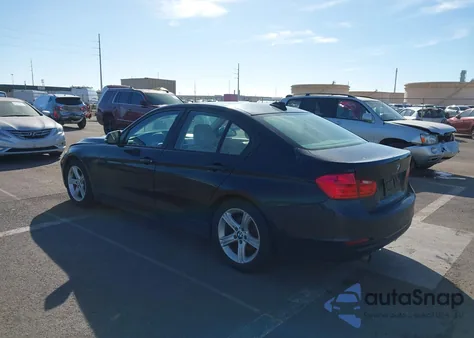 2015 BMW 320I z USA, uszkodzony, nr VIN WBA3B1C54FK135951